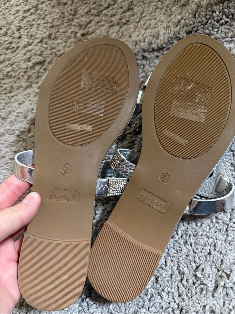 Sandles - Picture 2 of 2
